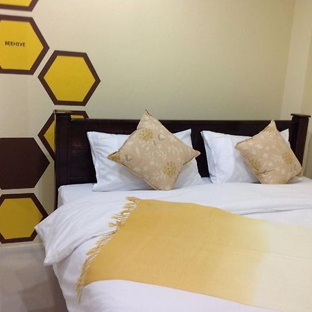 Beehive Patong Hostel Eksteriør bilde