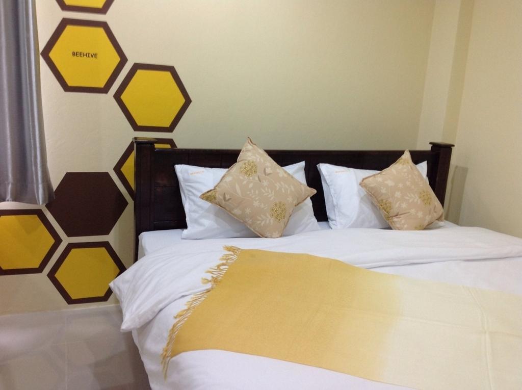 Beehive Patong Hostel Eksteriør bilde