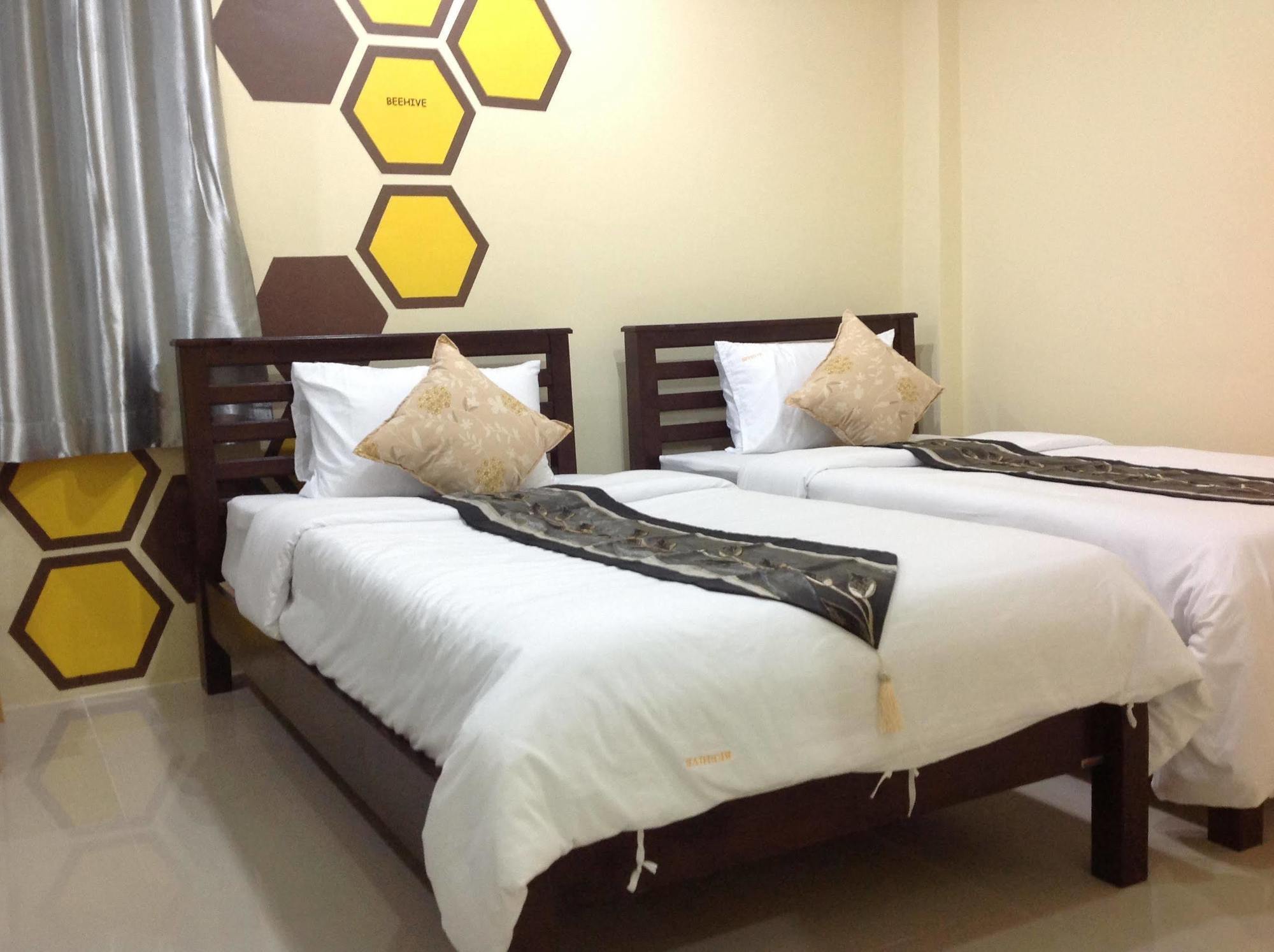 Beehive Patong Hostel Eksteriør bilde