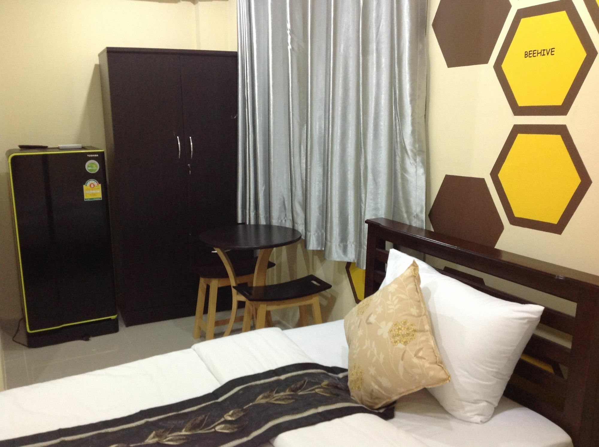 Beehive Patong Hostel Eksteriør bilde